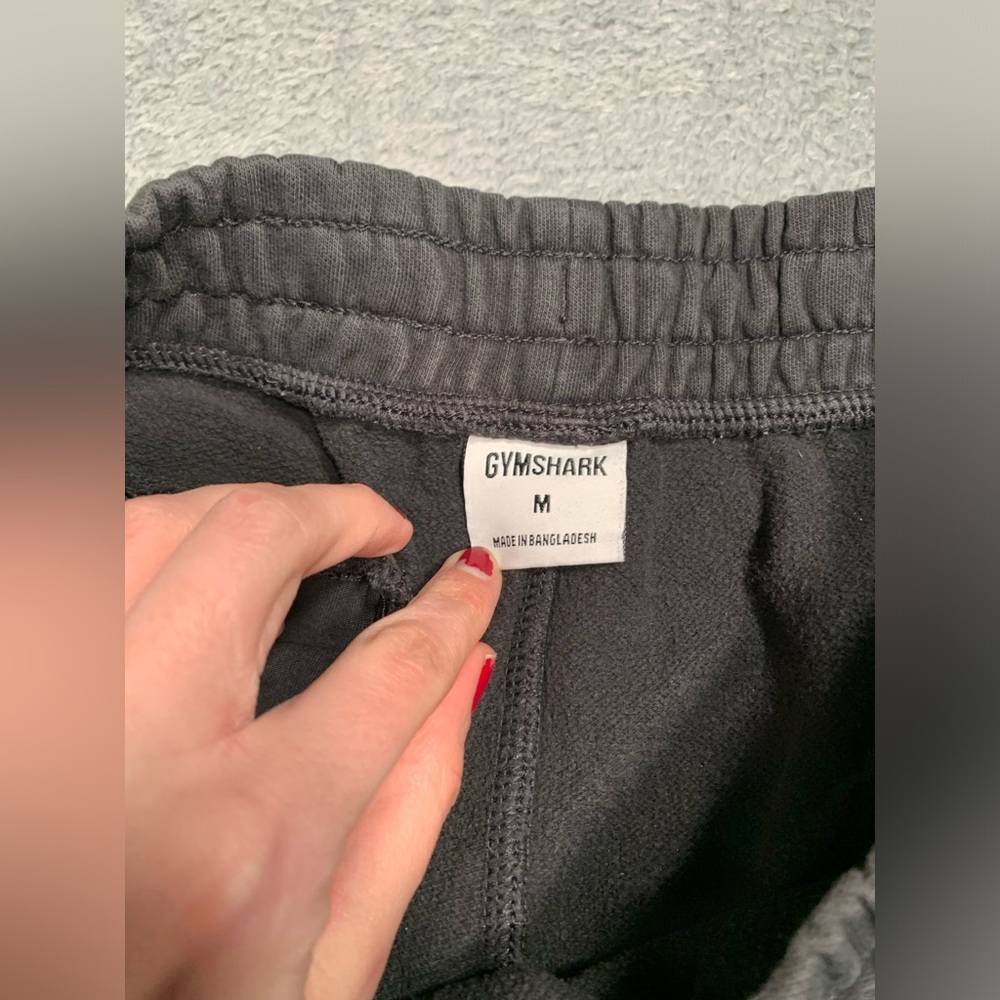 Gymshark crest Black Gym Shorts medium - Picture 6 of 12